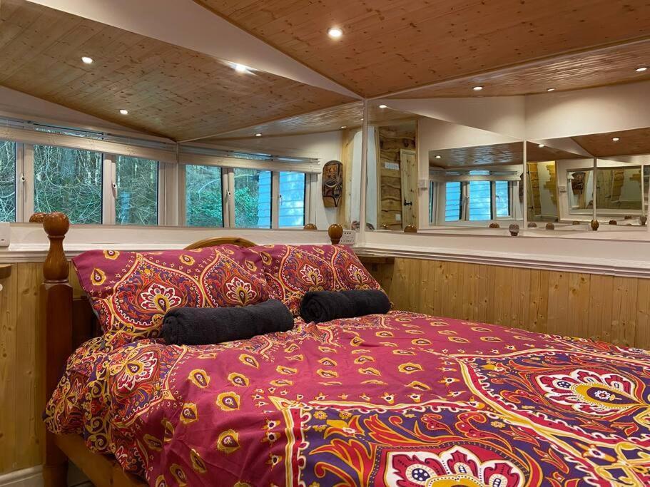 Cuckoo Cabin, Tyn Y Cwm Eglwys-Fach Luaran gambar