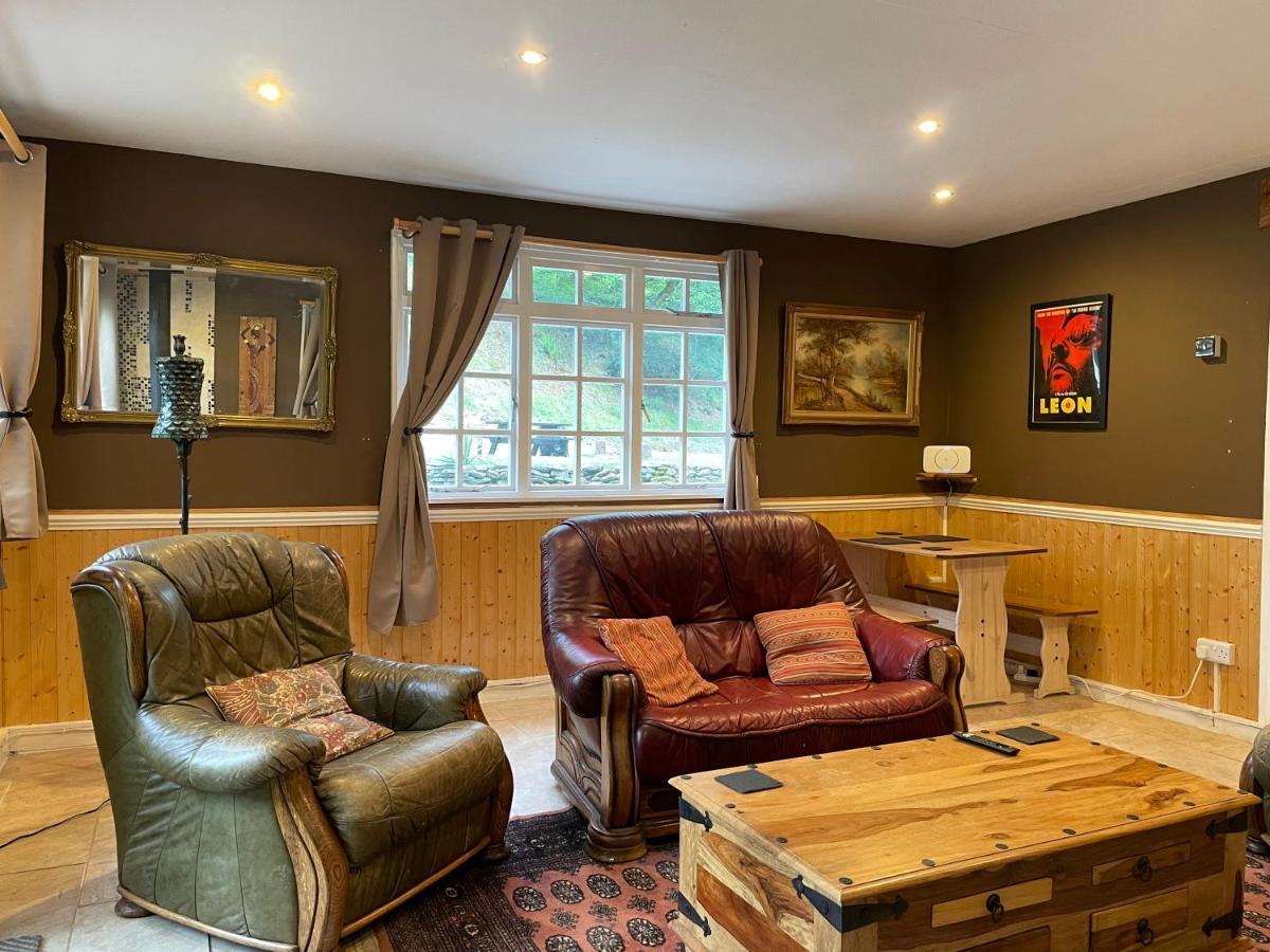 Cuckoo Cabin, Tyn Y Cwm Eglwys-Fach Luaran gambar