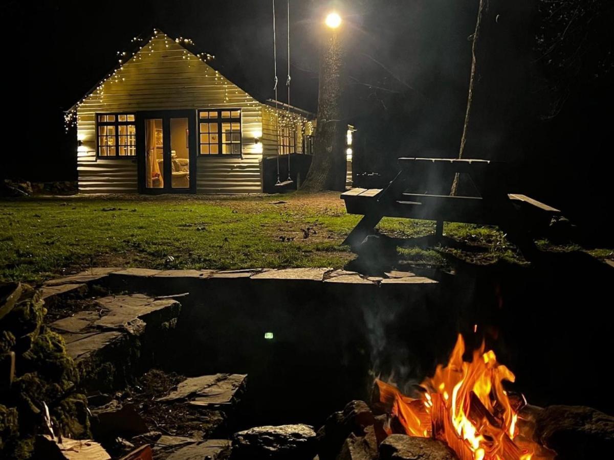 Cuckoo Cabin, Tyn Y Cwm Eglwys-Fach Luaran gambar